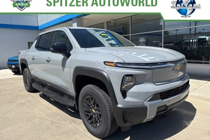 2025 Chevrolet Silverado EV LT photo 1