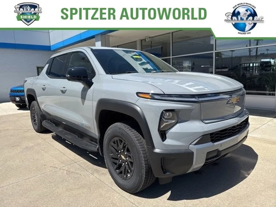 2025 Chevrolet Silverado EV LT photo 1