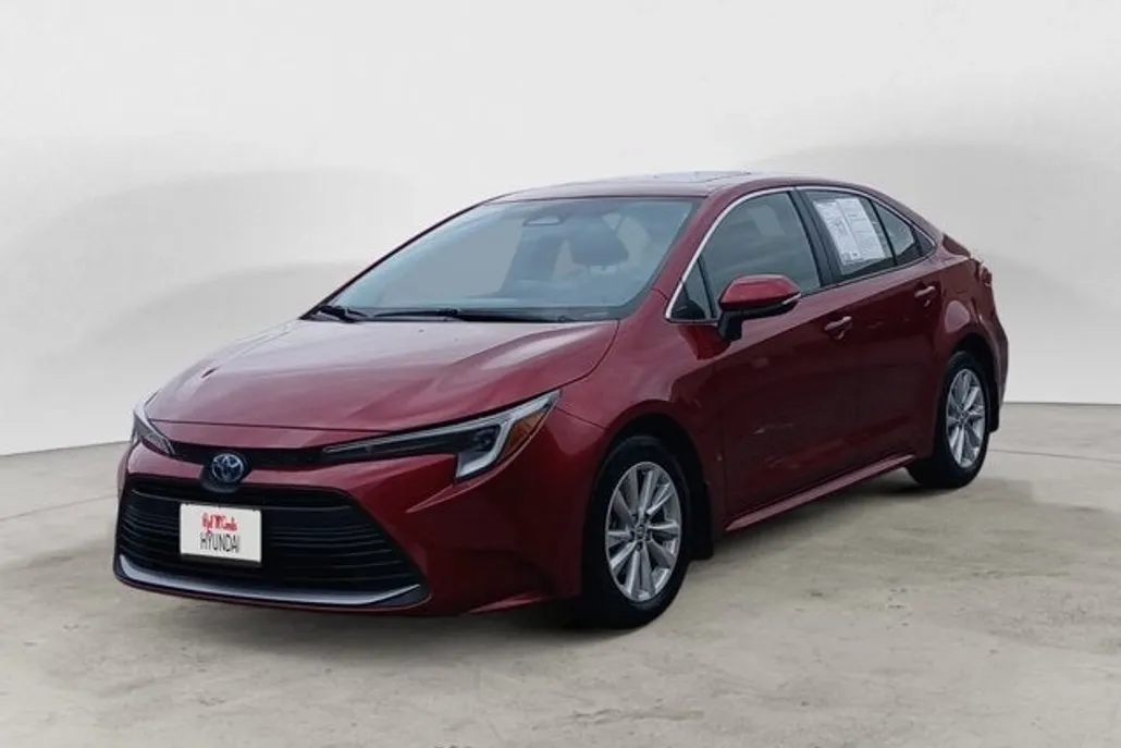 2024 Toyota Corolla Hybrid XLE photo 1