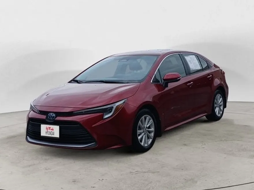 2024 Toyota Corolla Hybrid XLE photo 1