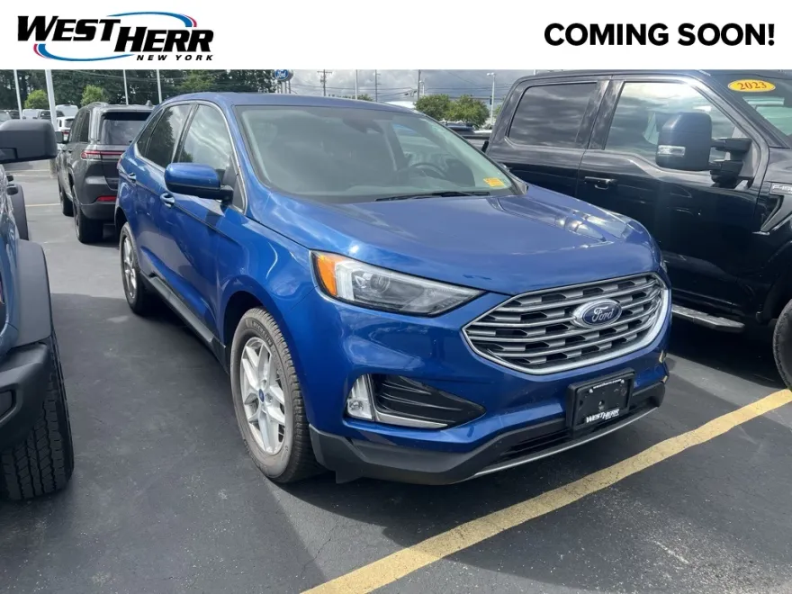 2022 Ford Edge SEL photo 1