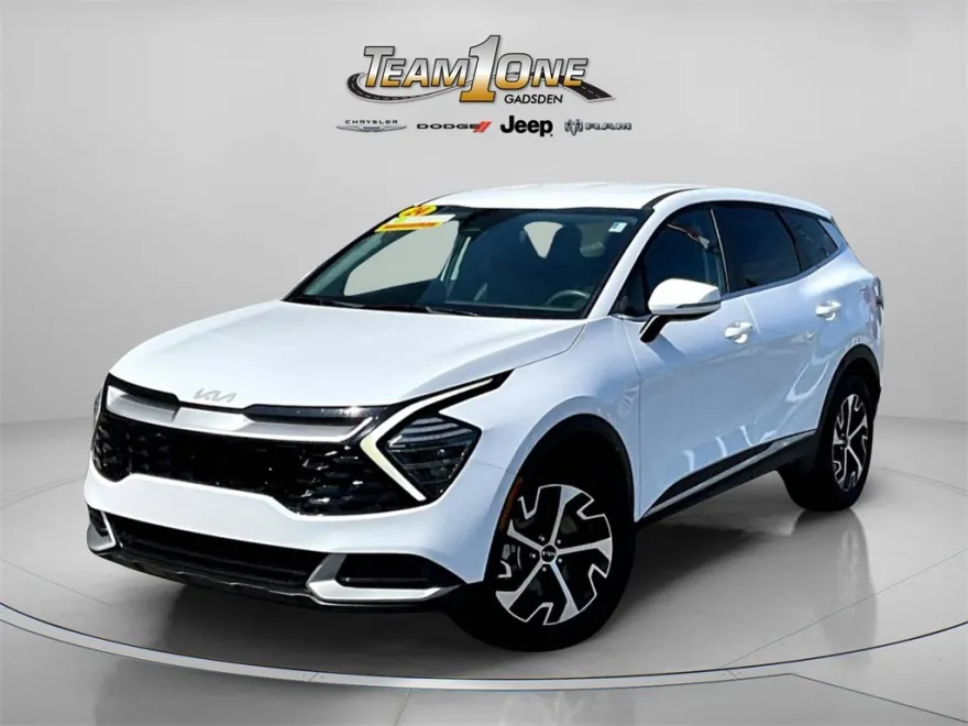 2024 Kia Sportage EX photo 1