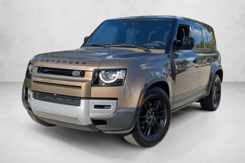 2021 Land Rover Defender Standard photo 1