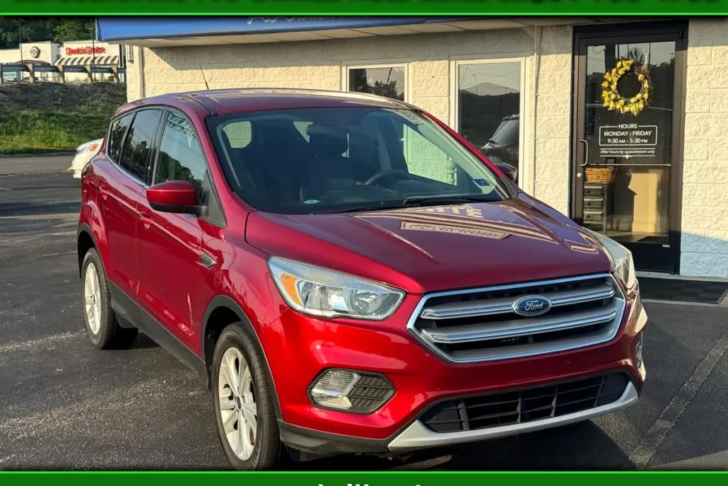 2017 Ford Escape SE photo 1