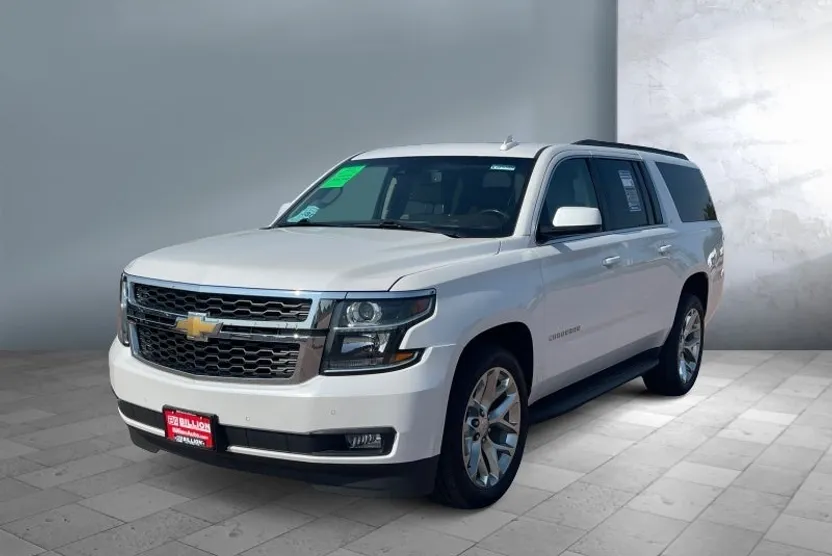 2020 Chevrolet Suburban LT photo 1