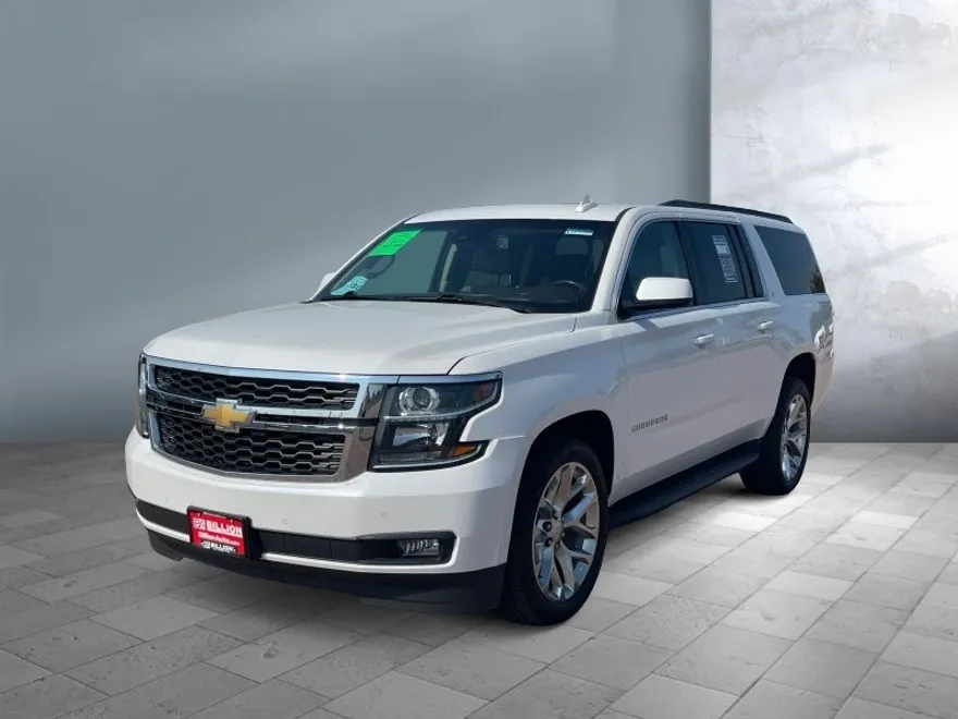 2020 Chevrolet Suburban LT photo 1