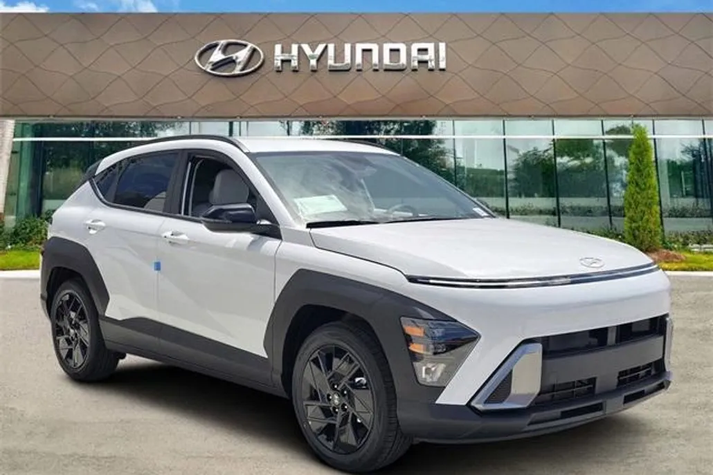 2026 Hyundai Kona SEL photo 1