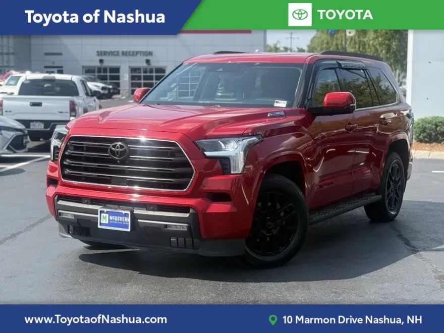 2023 Toyota Sequoia SR5 photo 1