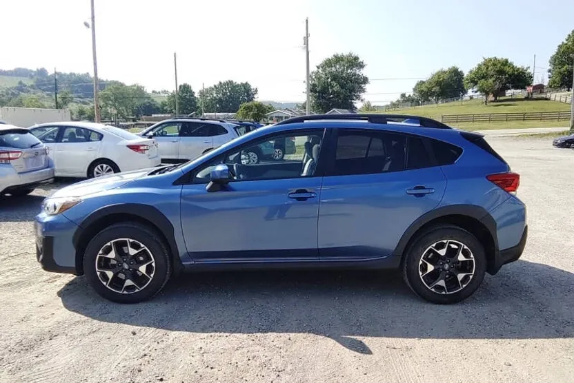 2019 Subaru Crosstrek 2.0i Premium photo 1