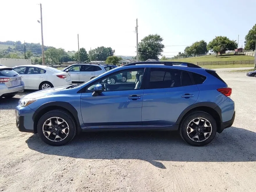 2019 Subaru Crosstrek 2.0i Premium photo 1