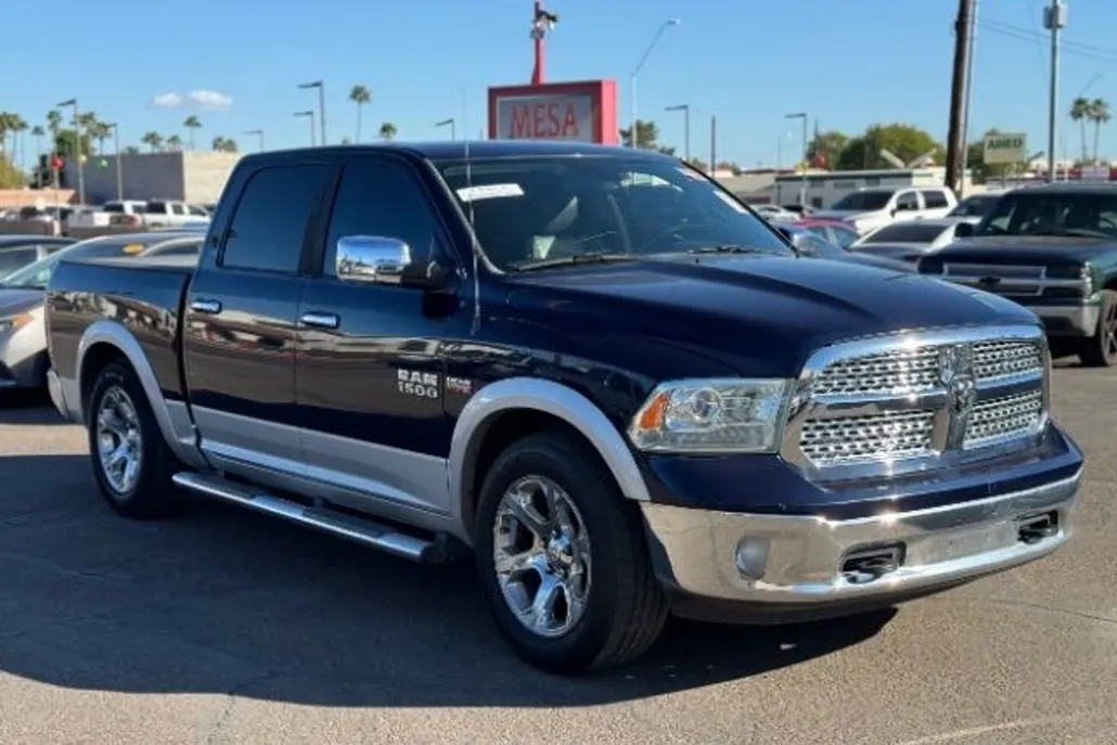 2015 Ram 1500 Laramie photo 1