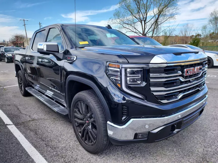 2024 Gmc Sierra 1500 SLT photo 1