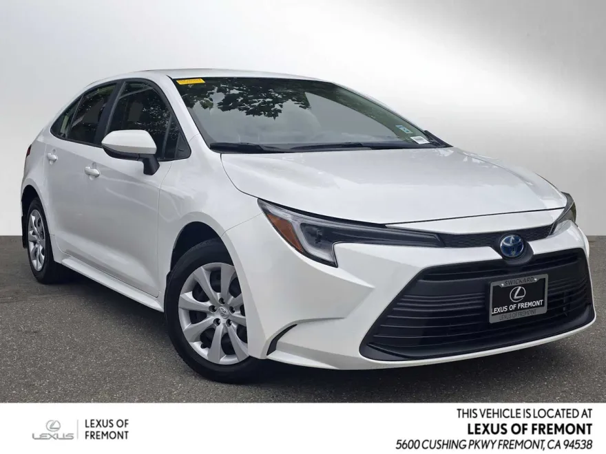2024 Toyota Corolla Hybrid LE photo 1