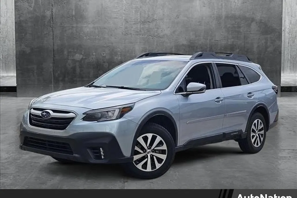 2021 Subaru Outback Premium photo 1