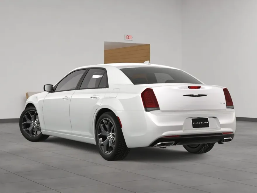 2023 Chrysler 300 Touring photo 1