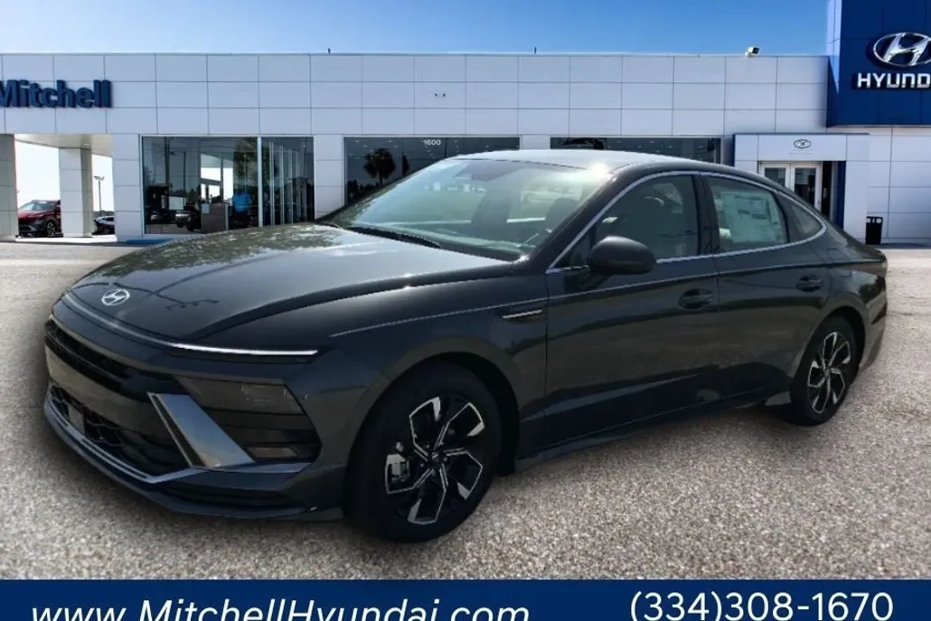 2025 Hyundai Sonata SEL photo 1