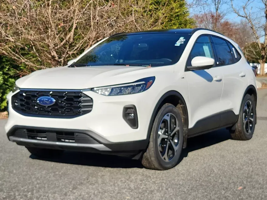 2025 Ford Escape ST-Line Select photo 1