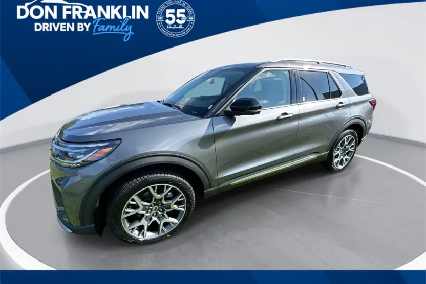 2025 Ford Explorer Platinum photo 1
