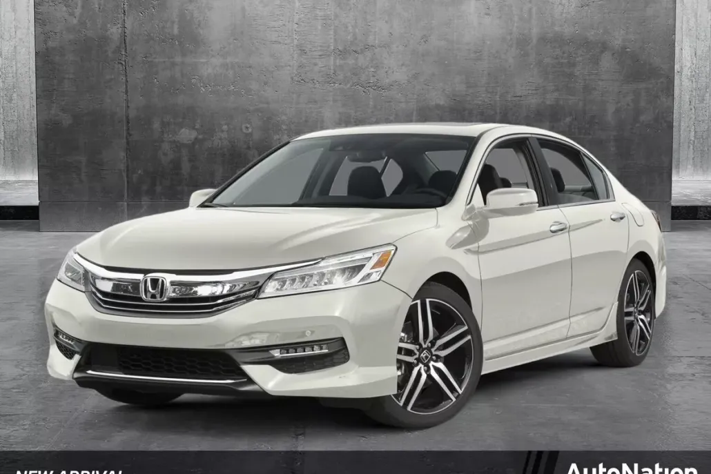 2017 Honda Accord Touring V6 photo 1