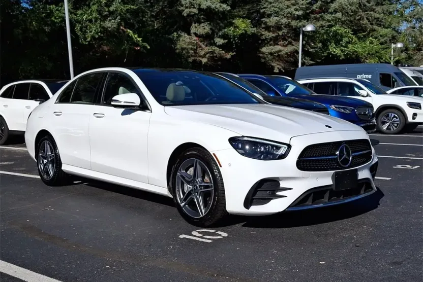 2022 Mercedes Benz E 350 photo 1