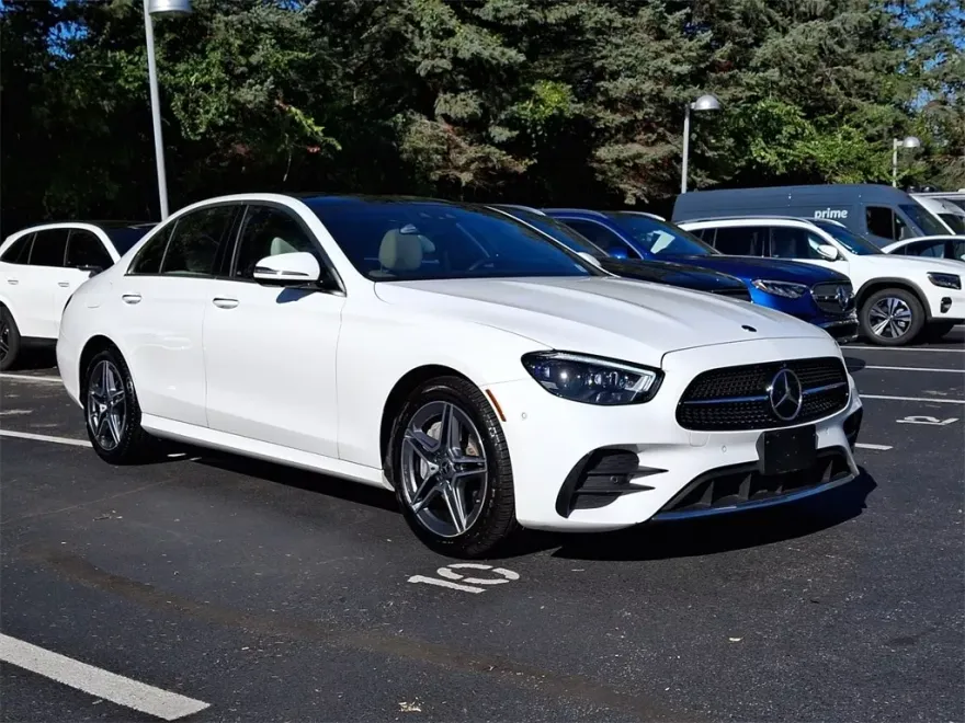 2022 Mercedes Benz E 350 photo 1