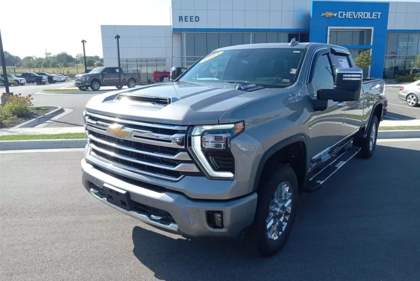2024 Chevrolet Silverado 2500HD High Country photo 1