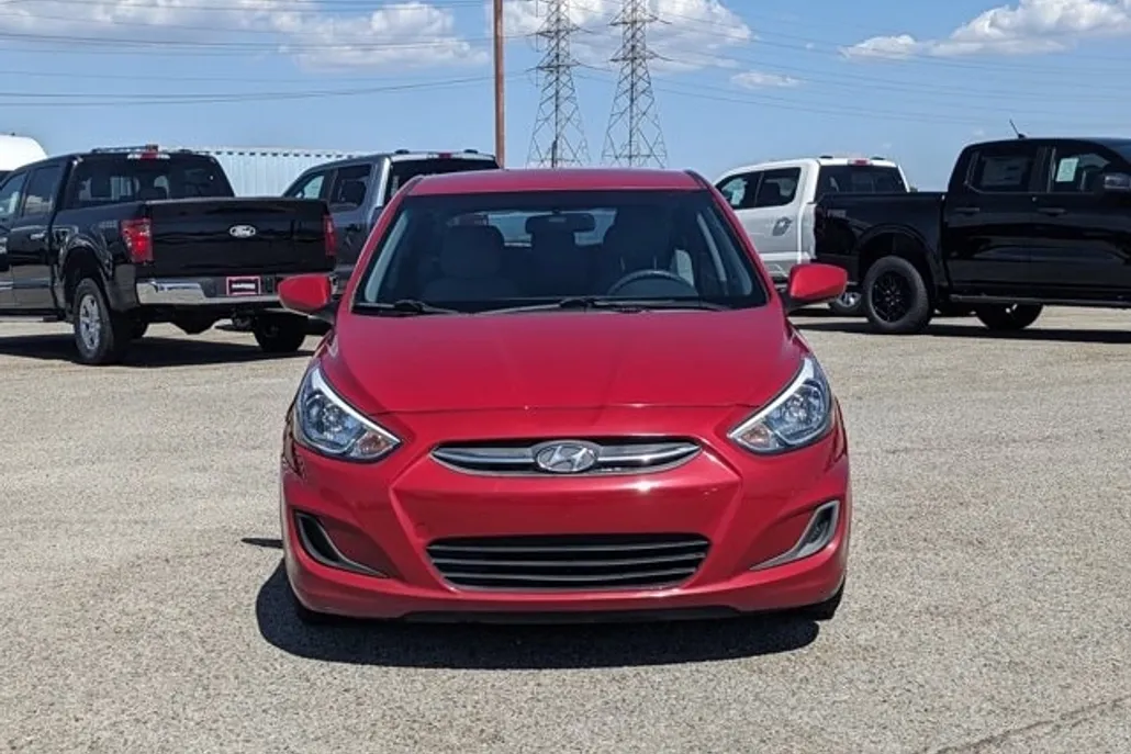 2017 Hyundai Accent SE photo 1