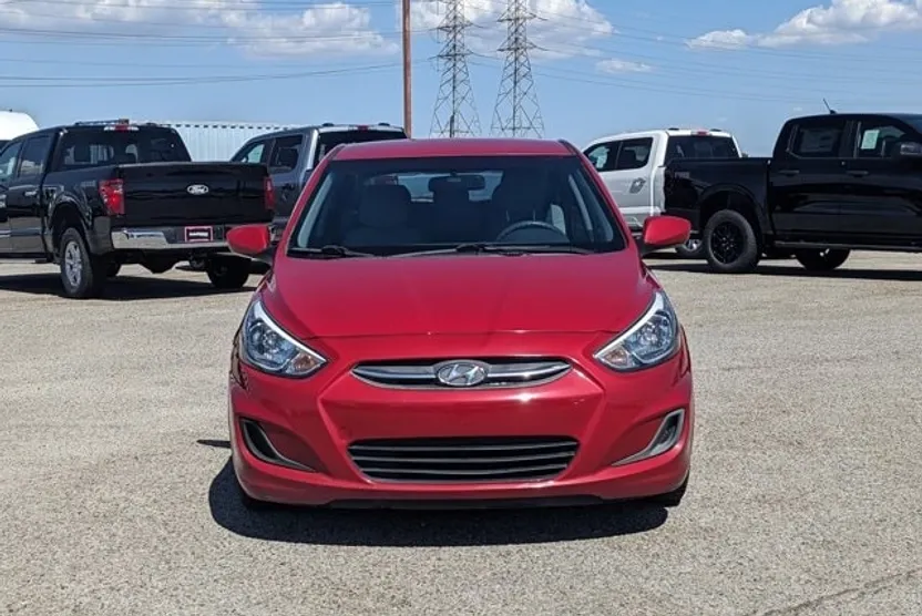 2017 Hyundai Accent SE photo 1