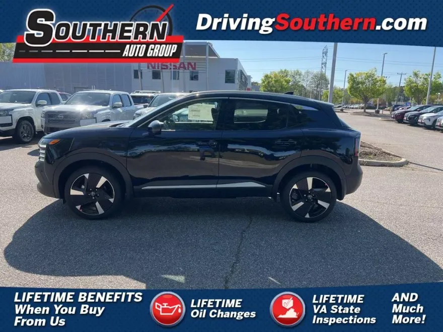 2025 Nissan Kicks SR photo 1