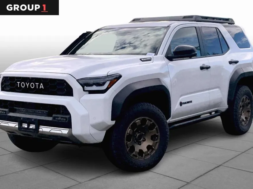 2025 Toyota 4Runner 4WD photo 1