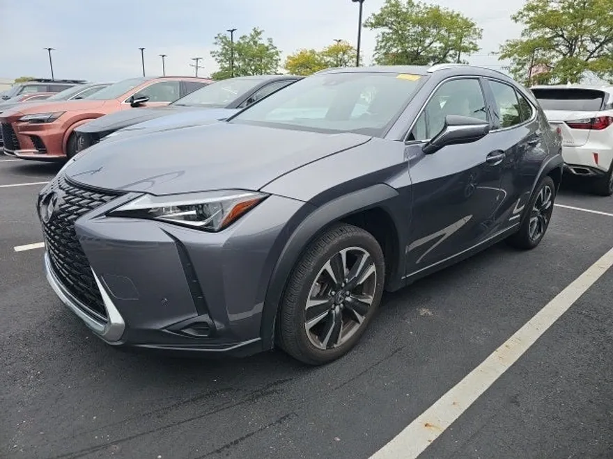 2020 Lexus UX 250h Premium photo 1