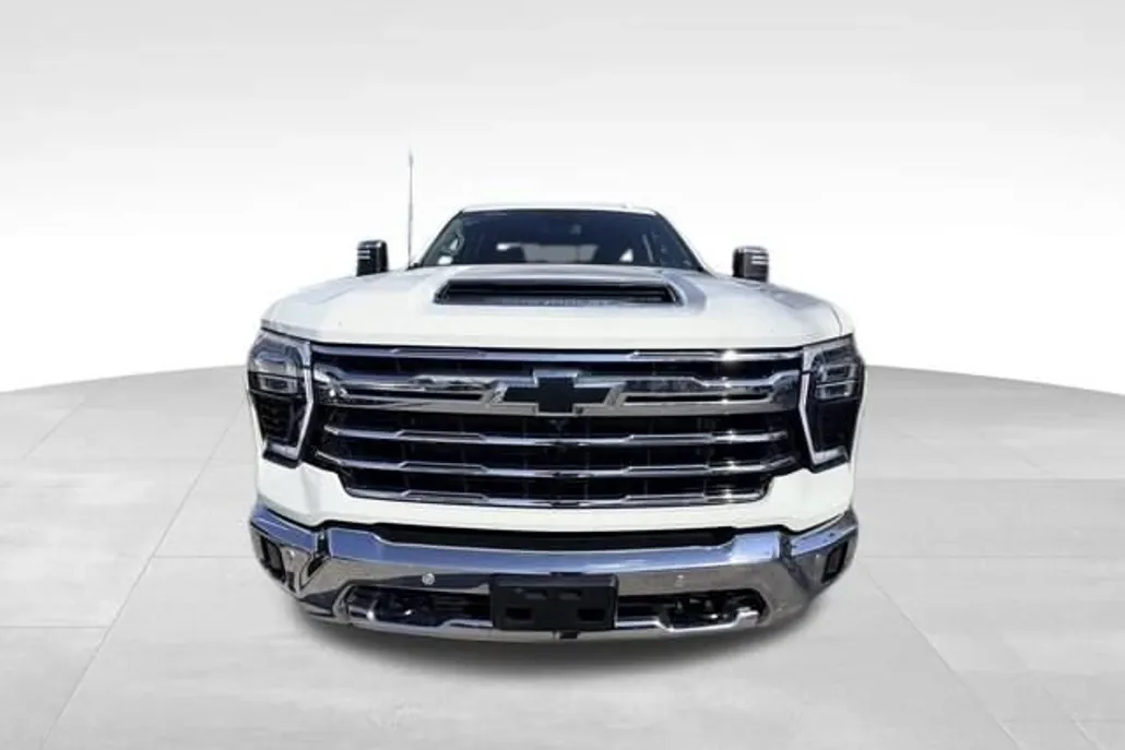 2024 Chevrolet Silverado 2500HD LTZ photo 1