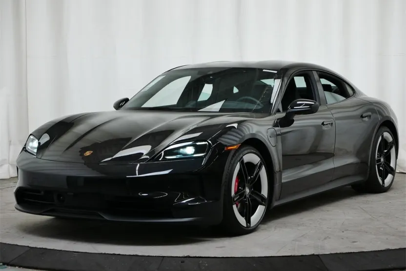 2025 Porsche Taycan 4S photo 1