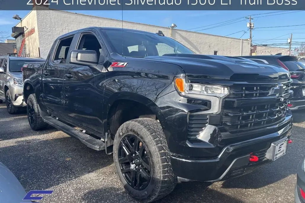 2024 Chevrolet Silverado 1500 LT Trail Boss photo 1