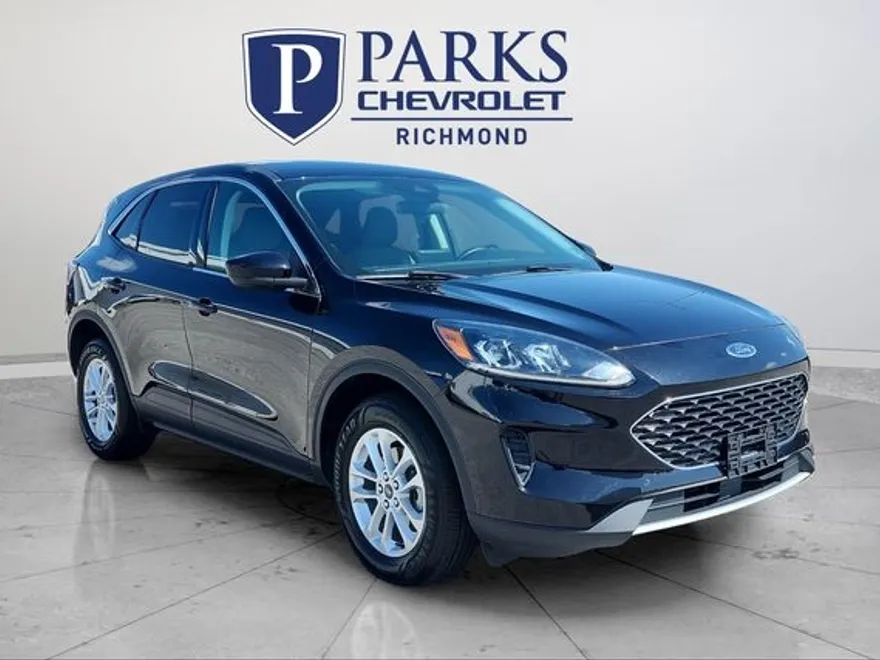 2021 Ford Escape SE photo 1