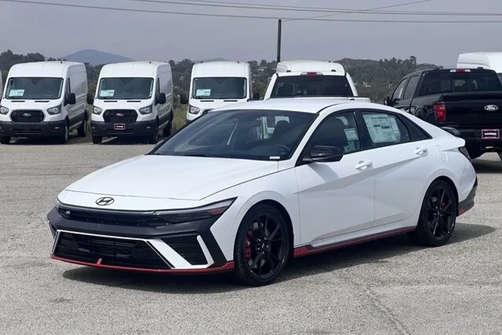 2025 Hyundai Elantra N Base photo 1