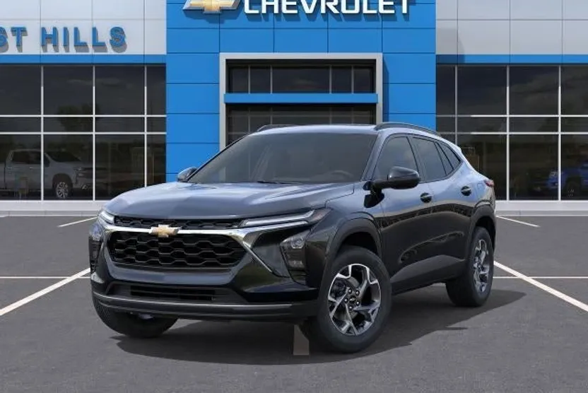 2026 Chevrolet Trax LT photo 1