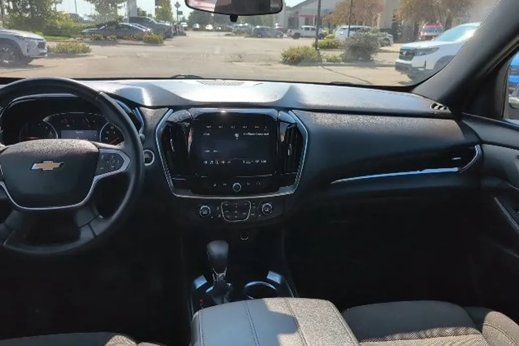 2023 Chevrolet Traverse photo 1
