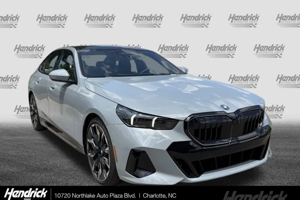 2026 Bmw 550e 550e xDrive photo 1