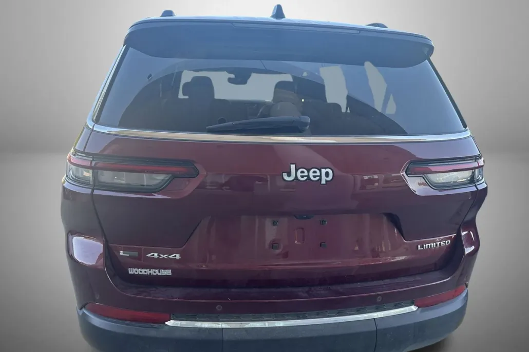 2022 Jeep Grand Cherokee Limited photo 1