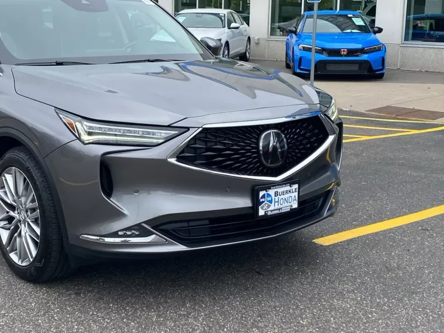 2023 Acura MDX SH-AWD Advance photo 1