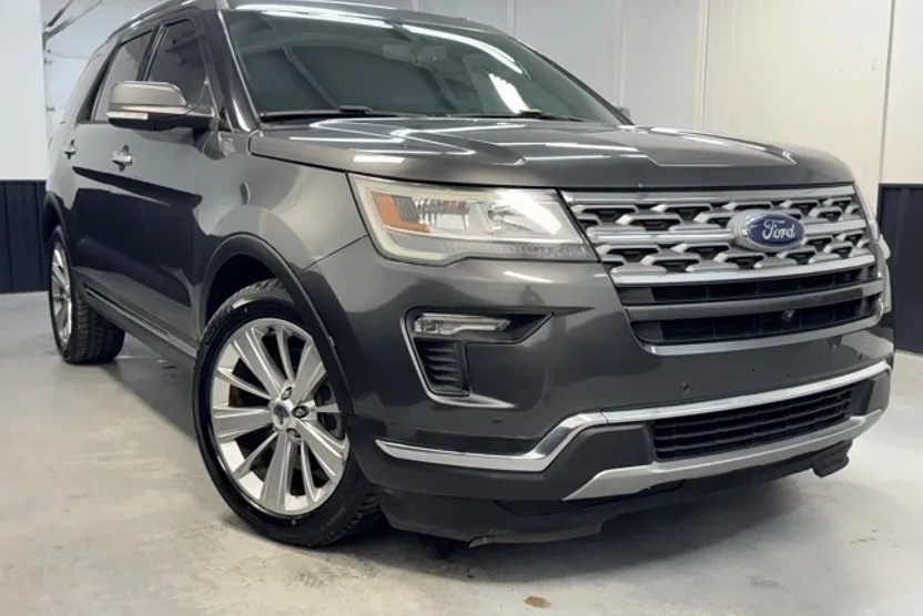 2019 Ford Explorer Limited photo 1