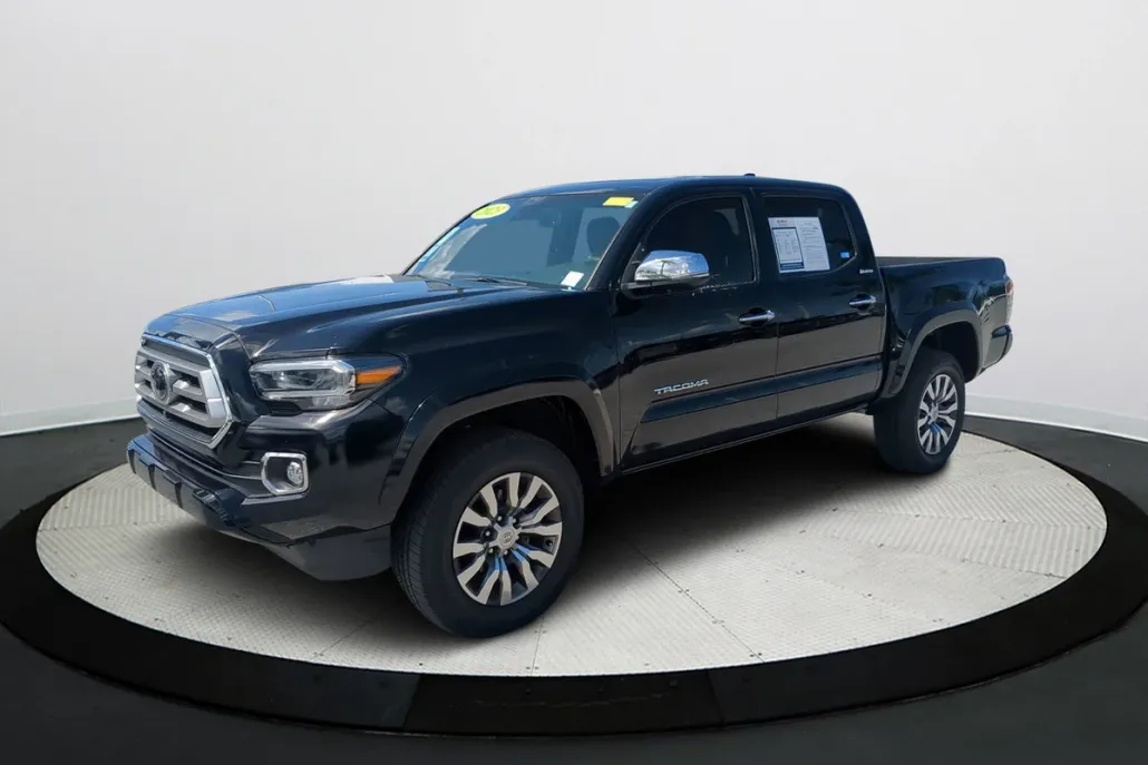 2023 Toyota Tacoma Limited photo 1