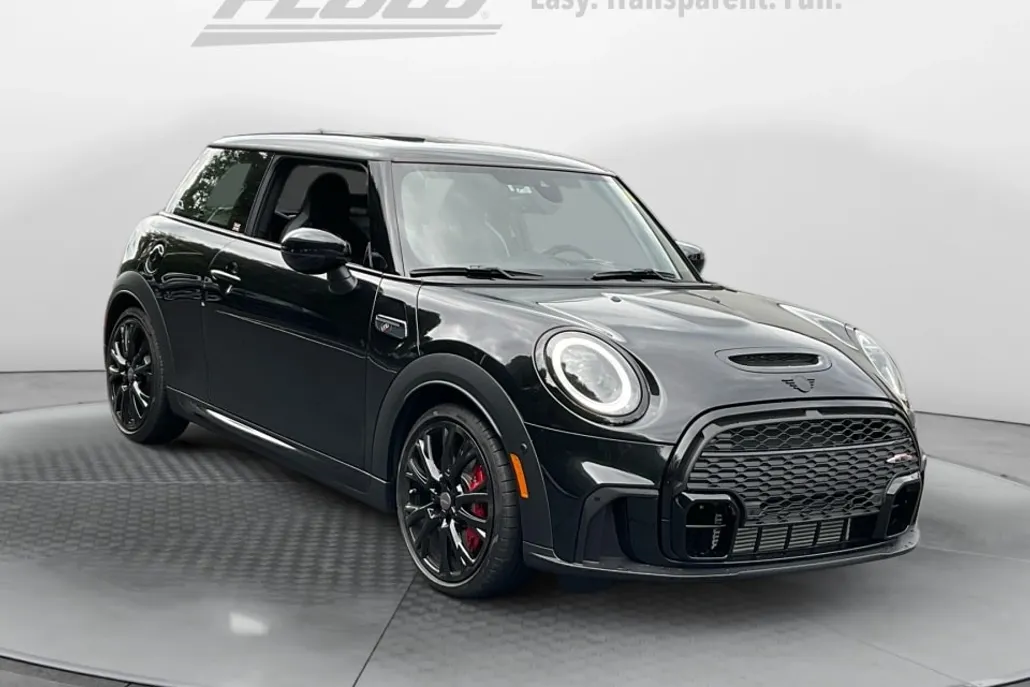 2024 Mini Cooper Hardtop John Cooper Works photo 1