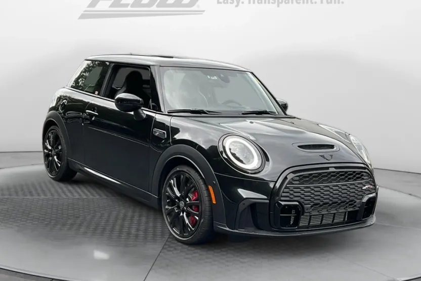 2024 Mini Cooper Hardtop John Cooper Works photo 1