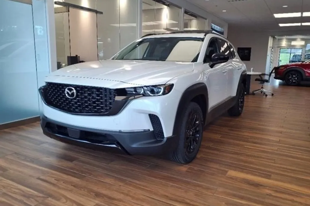 2025 Mazda CX-50 Premium photo 1