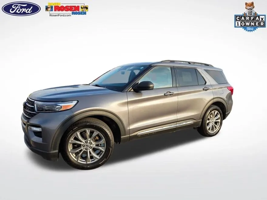 2021 Ford Explorer XLT photo 1