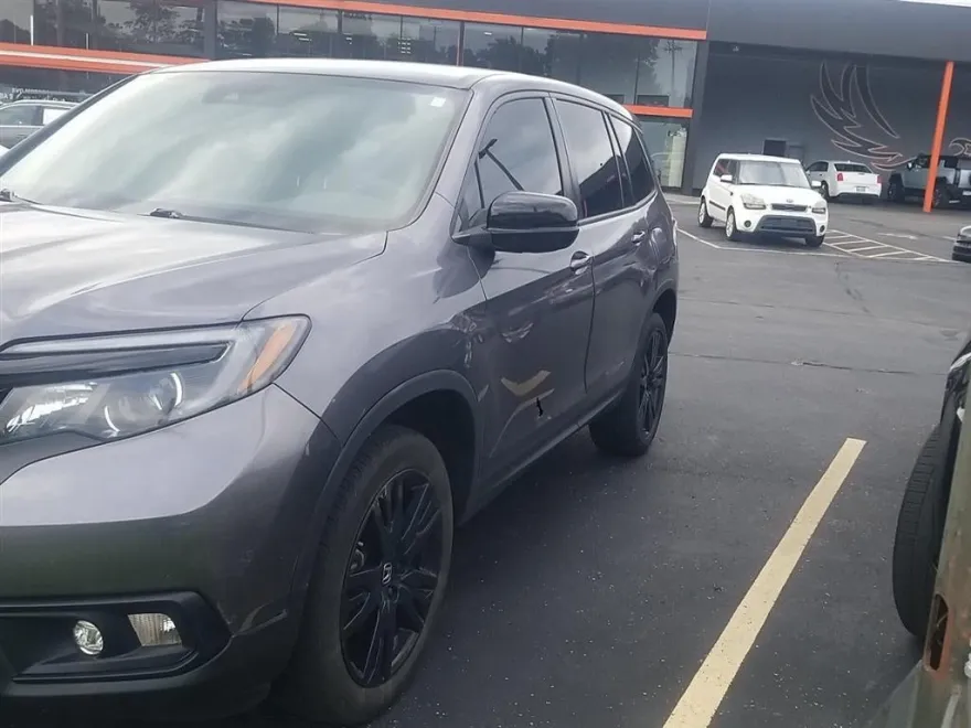 2021 Honda Passport Sport photo 1