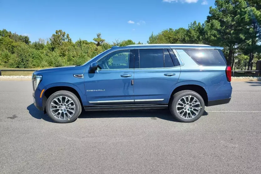 2026 Gmc Yukon Denali photo 1