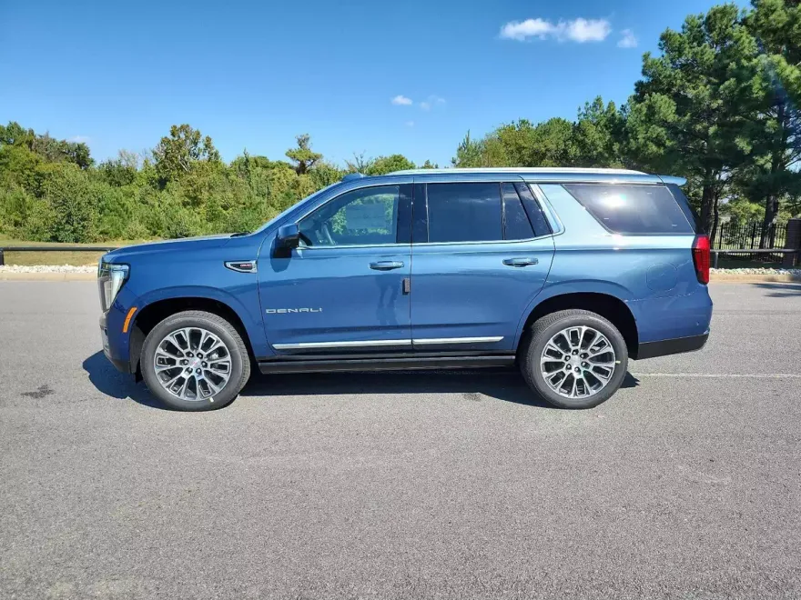 2026 Gmc Yukon Denali photo 1